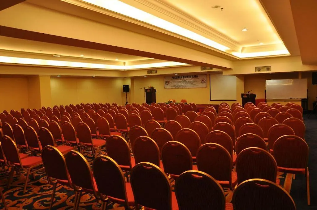 Tang Dynasty Park Hotel Kota Kinabalu 3*,
